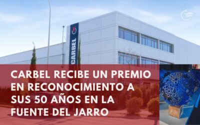 Carbel recibe un premio en reconocimiento a sus 50 años en la Fuente del Jarro